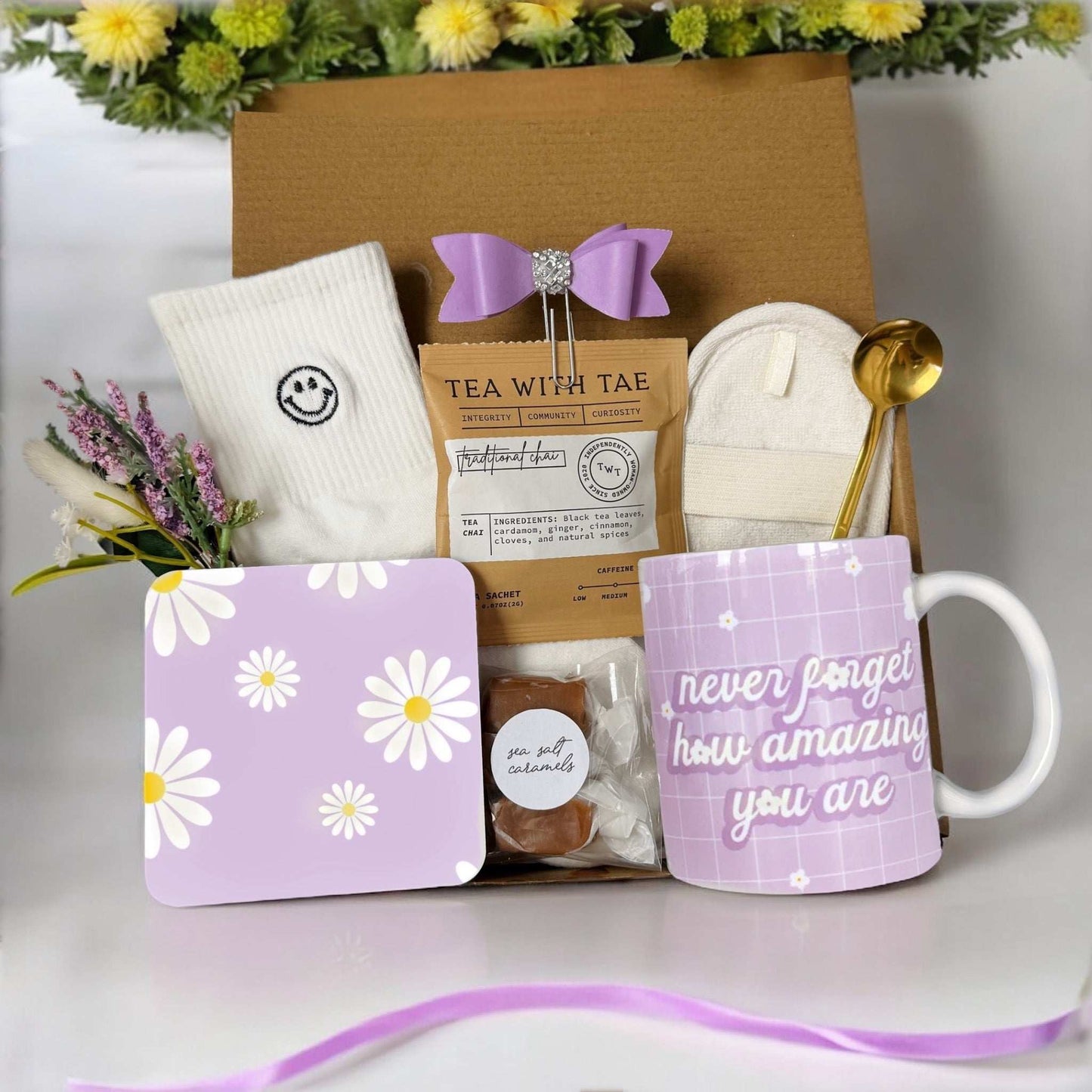 Daisy Cheer Gift Box – Uplifting Self-Care Set
