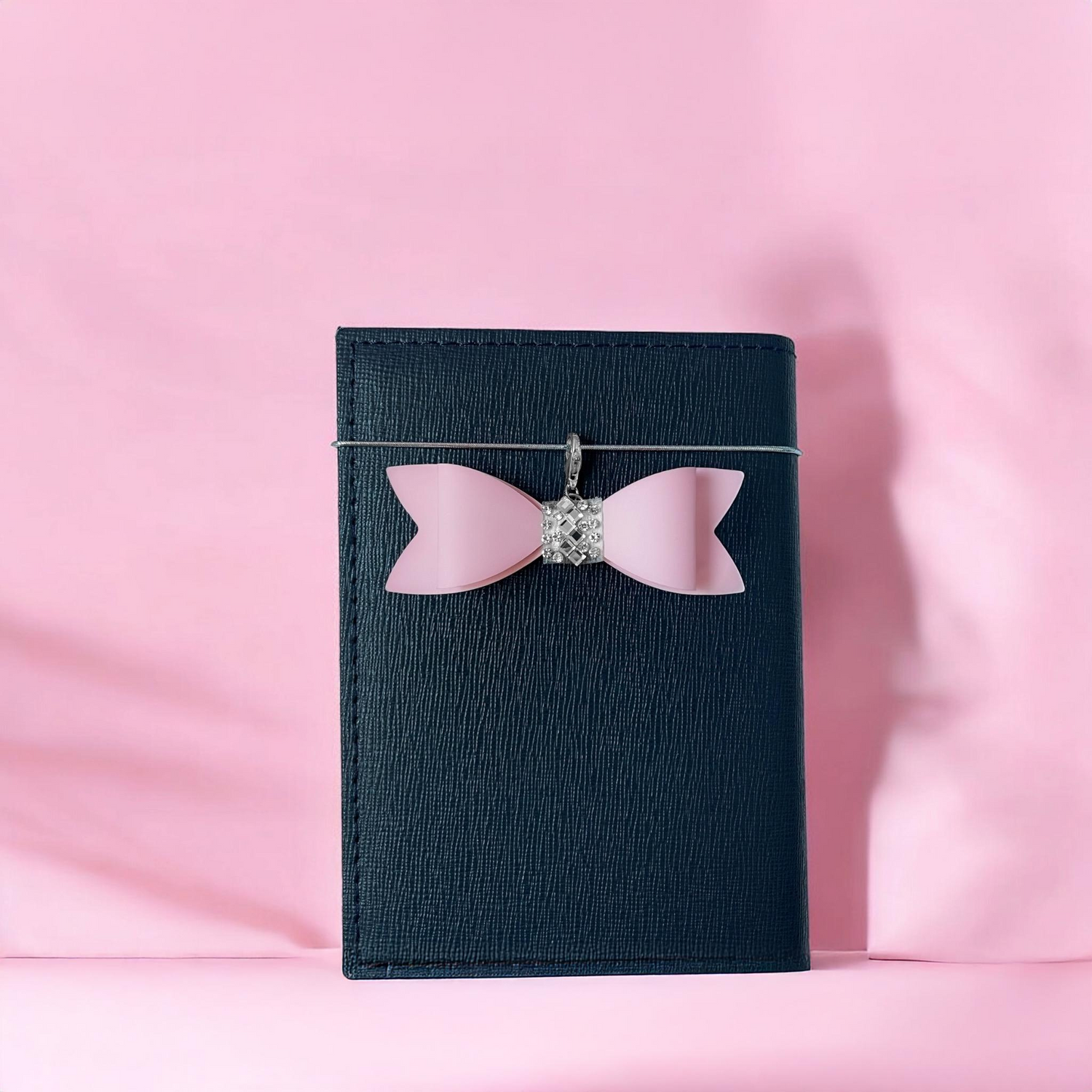 bow planner clip in blush
