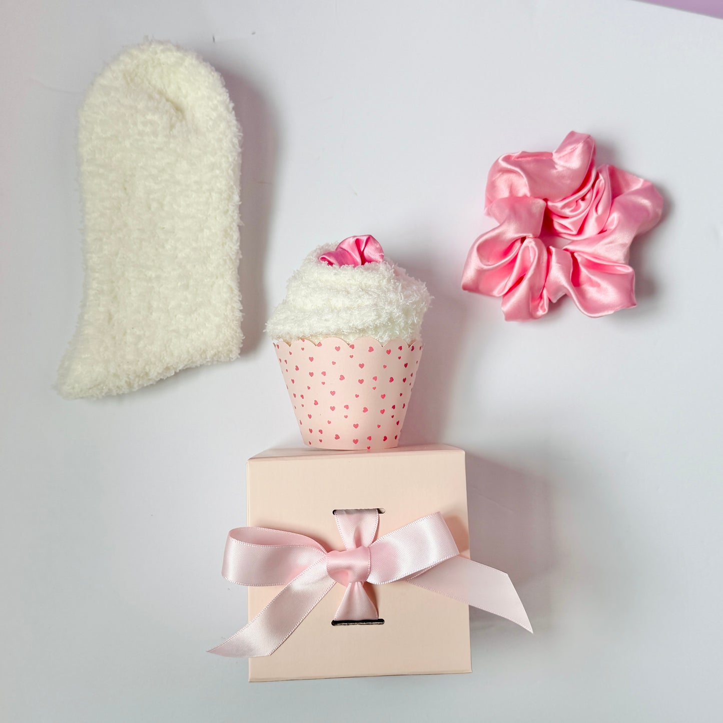 Cupcake Socks Galentines Gift, Scrunchie Gift Set