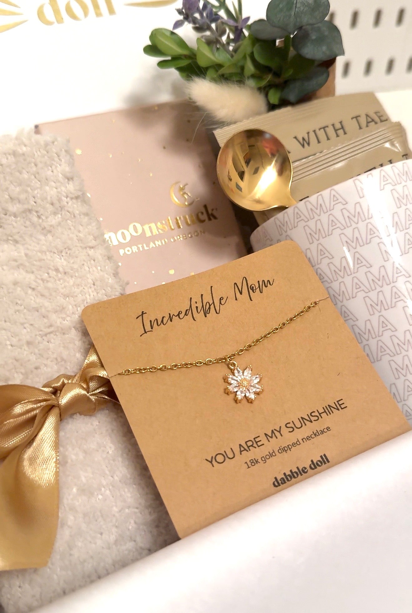 Incredible Mom Luxe Gift Box