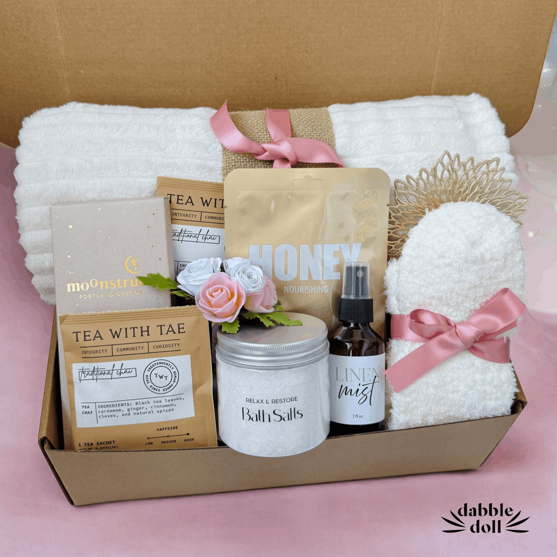 Hygge elegant gift box gift hamper gift basket care package for women gift set for girlfriend wife anniversary cozy socks and blanket with spa luxury face mask