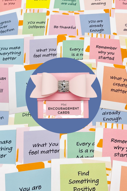 Mini Encouragement Cards for girls and women in pastel colors with motivational messages for daily inspiration