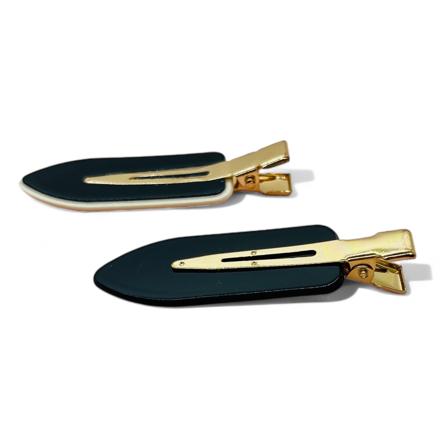 Elegant green hair clips with gold accents for girls and women, perfect for stylish hairdos