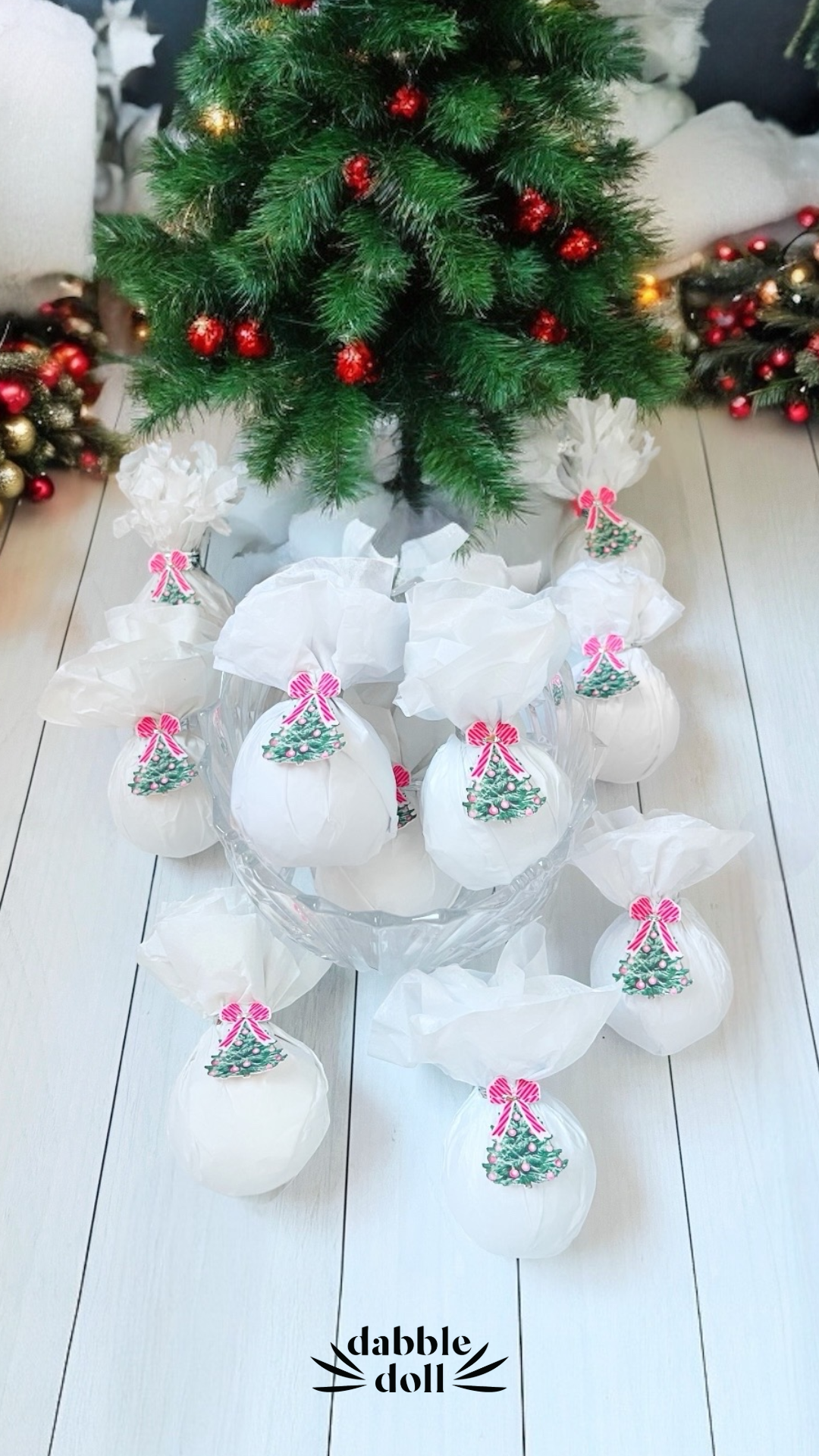White holiday scrunchie for girls and women featuring a festive Christmas tree design